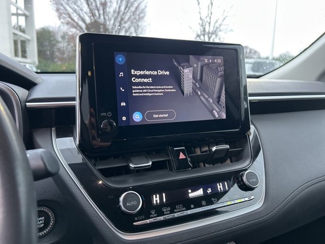 Used 2023 Toyota Corolla Cross XLE image 22