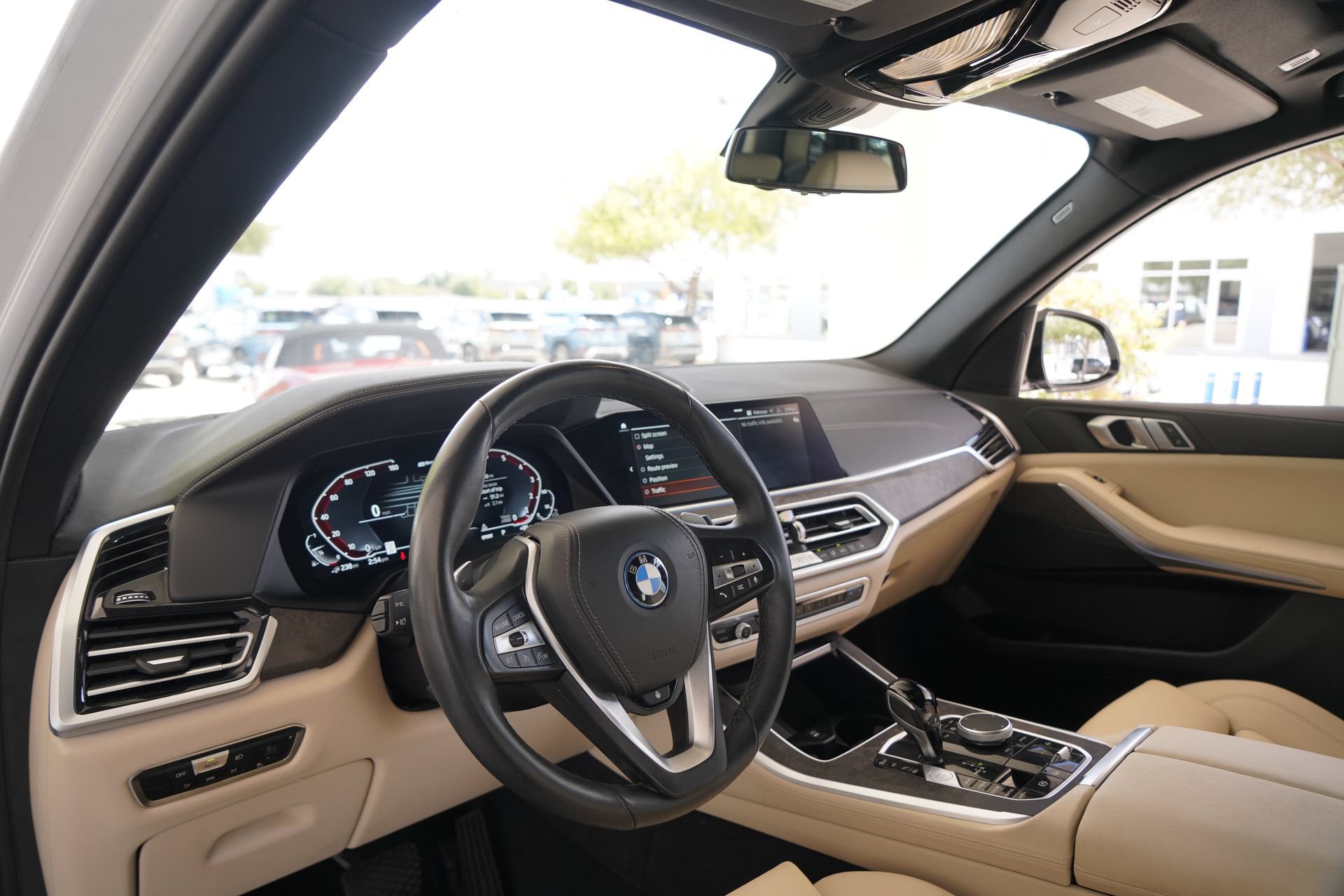Used 2022 BMW X5 xDrive45e w/ Premium Package AWD/4WD image 9