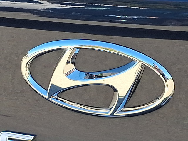 Certified 2026 Hyundai Venue SEL FWD image 28