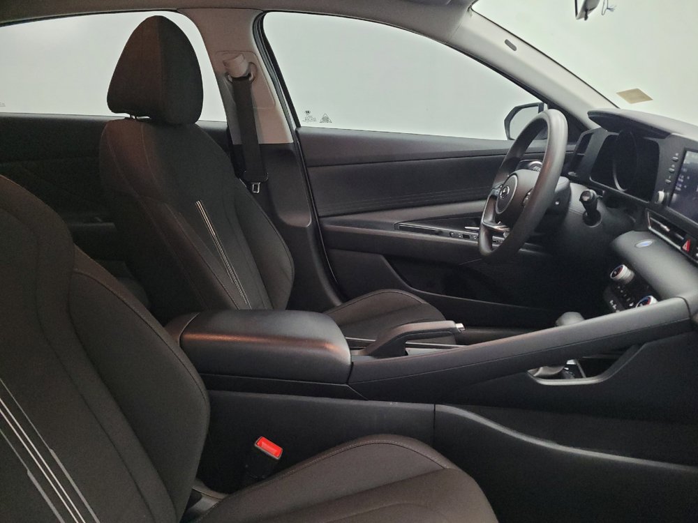 Used 2021 Hyundai Elantra SEL FWD image 21