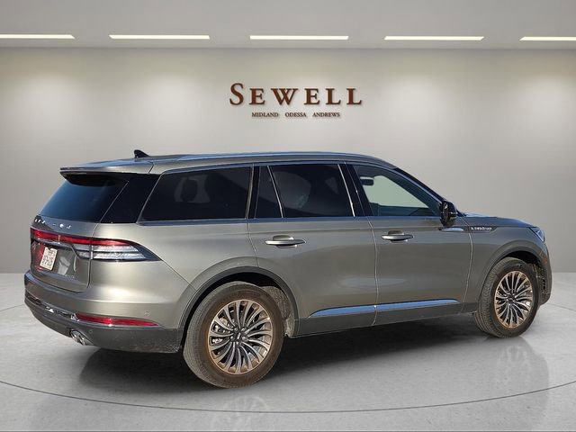 Used 2023 Lincoln Aviator Reserve w/ Equipment Group 201A image 4