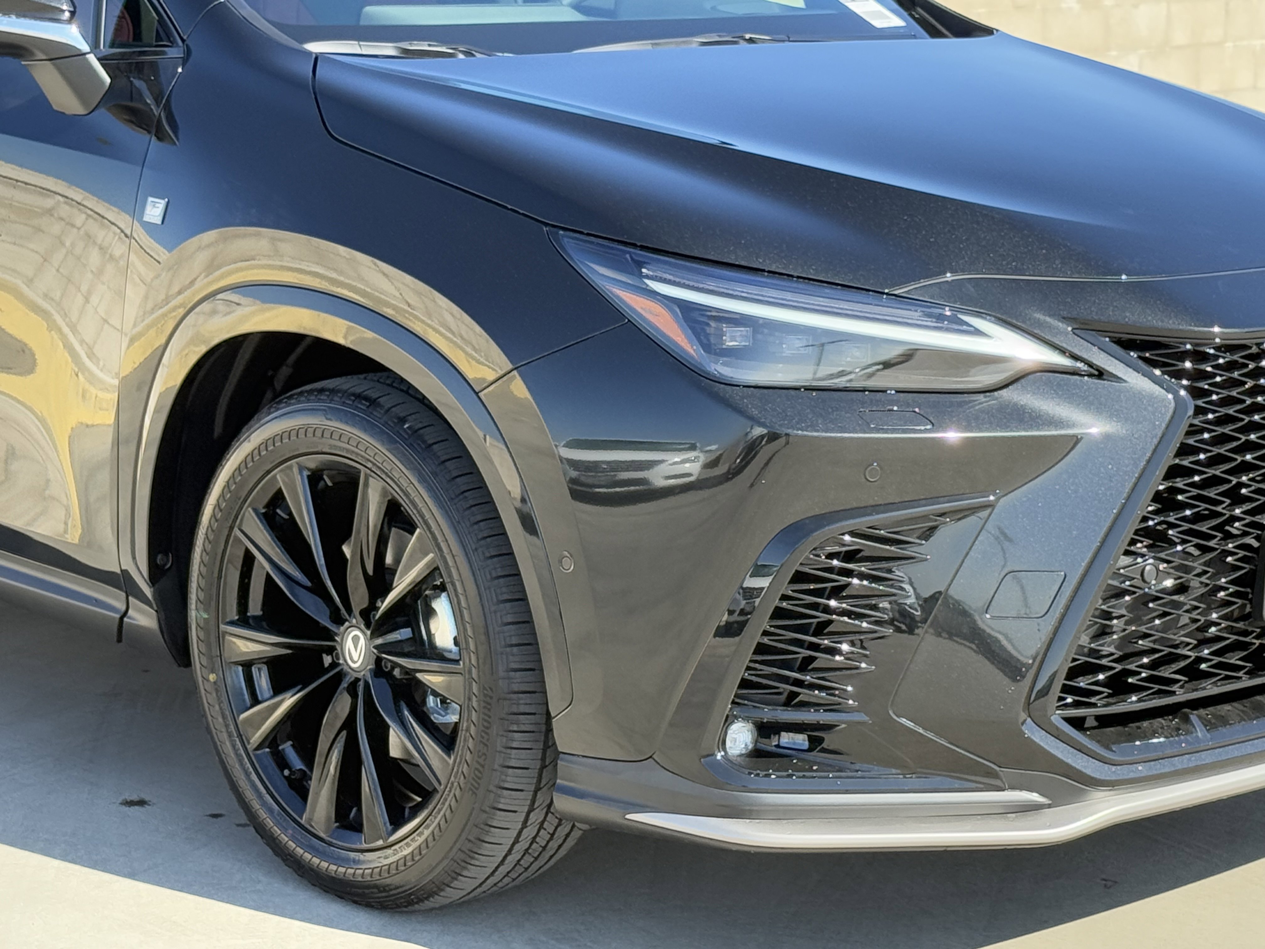 New 2026 Lexus NX 350h F Sport image 4