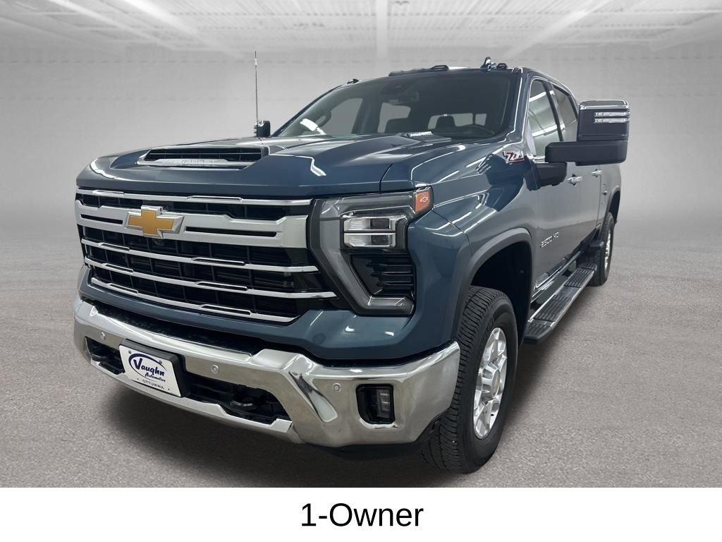 Used 2025 Chevrolet Silverado 2500 LTZ w/ LTZ Convenience Package image 7