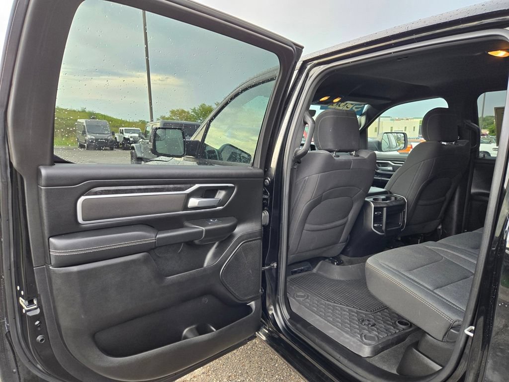 Used 2023 RAM 1500 Big Horn AWD/4WD image 29