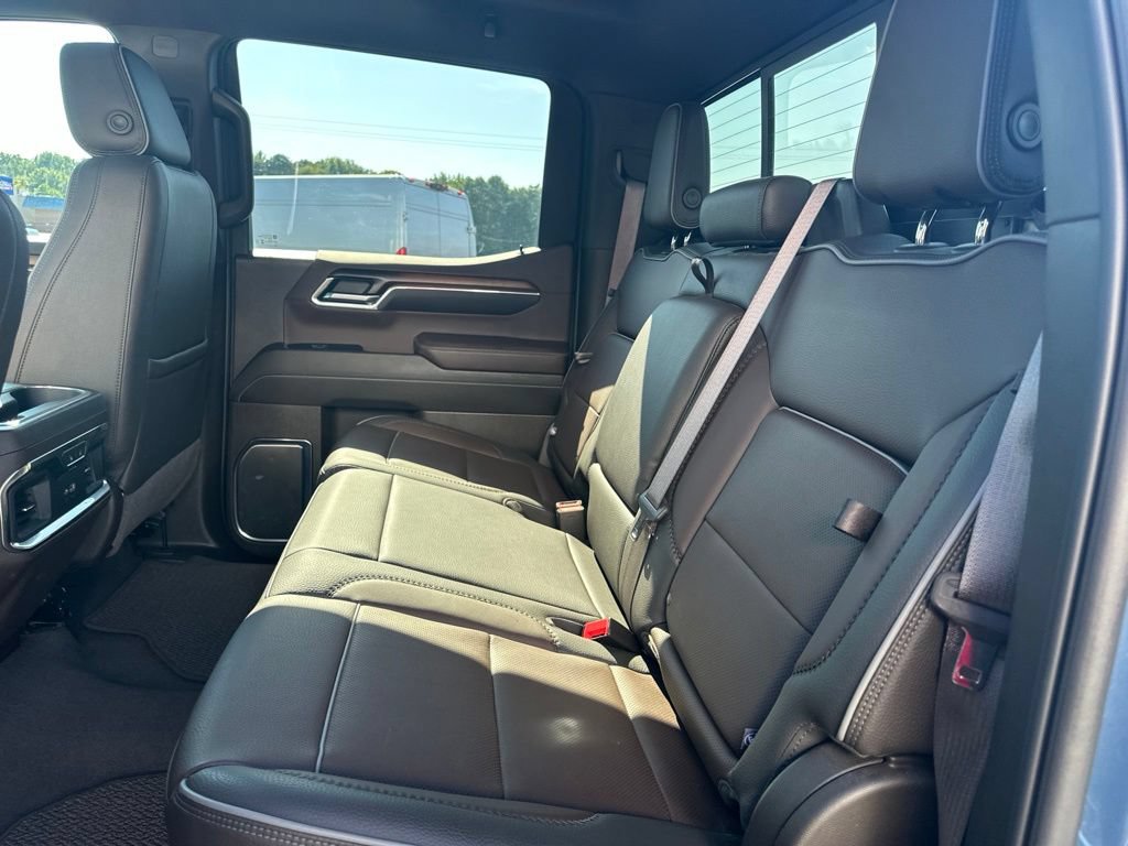 Used 2024 GMC Sierra 1500 Denali w/ Technology Package AWD/4WD image 39
