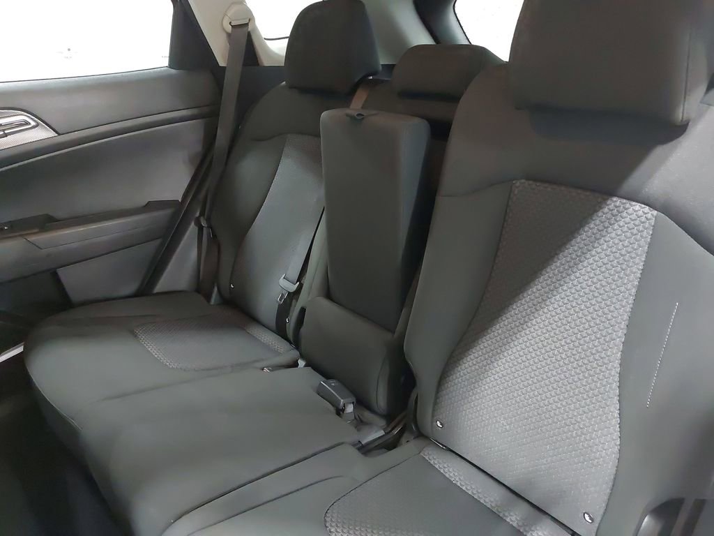 Used 2025 Kia Sportage LX image 13