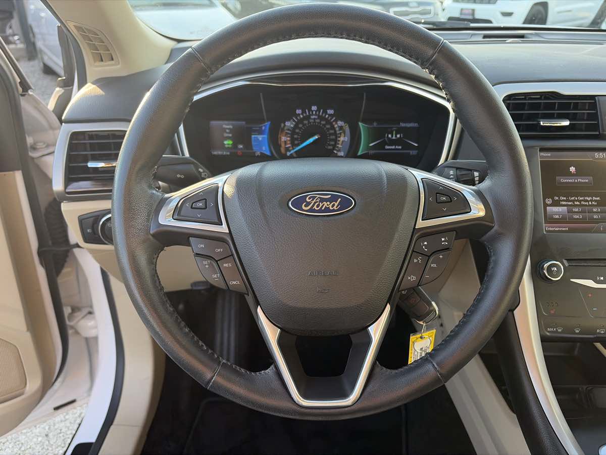 Used 2013 Ford Fusion SE FWD image 36