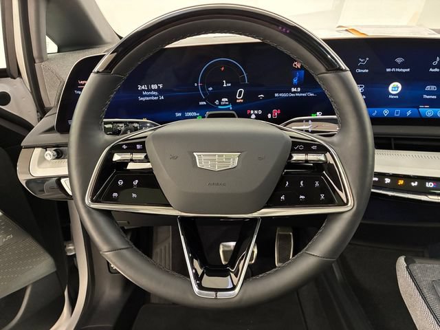 Certified 2025 Cadillac Optiq Luxury 1 AWD/4WD image 22