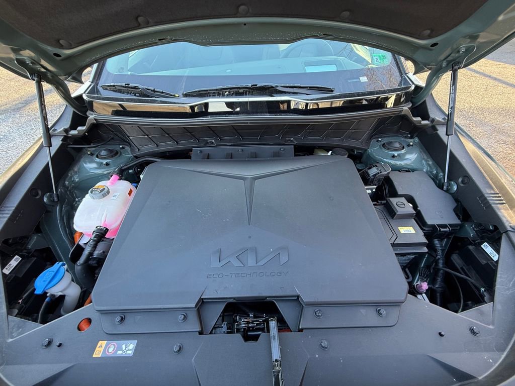 New 2025 Kia Niro Wave w/ Wave Preserve Package image 28