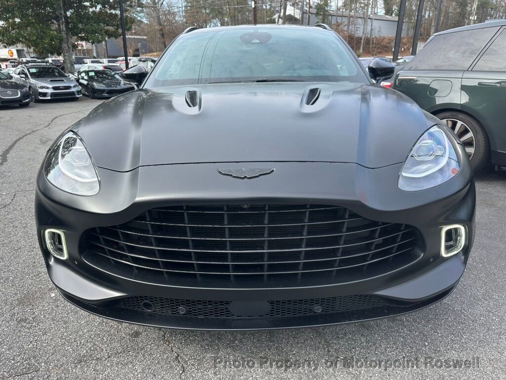 Used 2023 Aston Martin DBX image 3