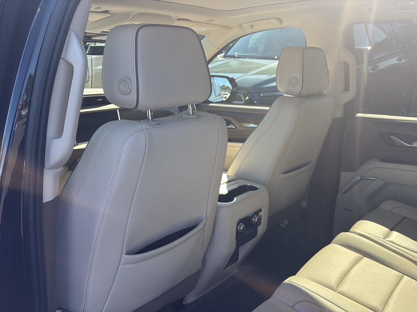 Used 2023 GMC Yukon Denali w/ Max Trailering Package image 17