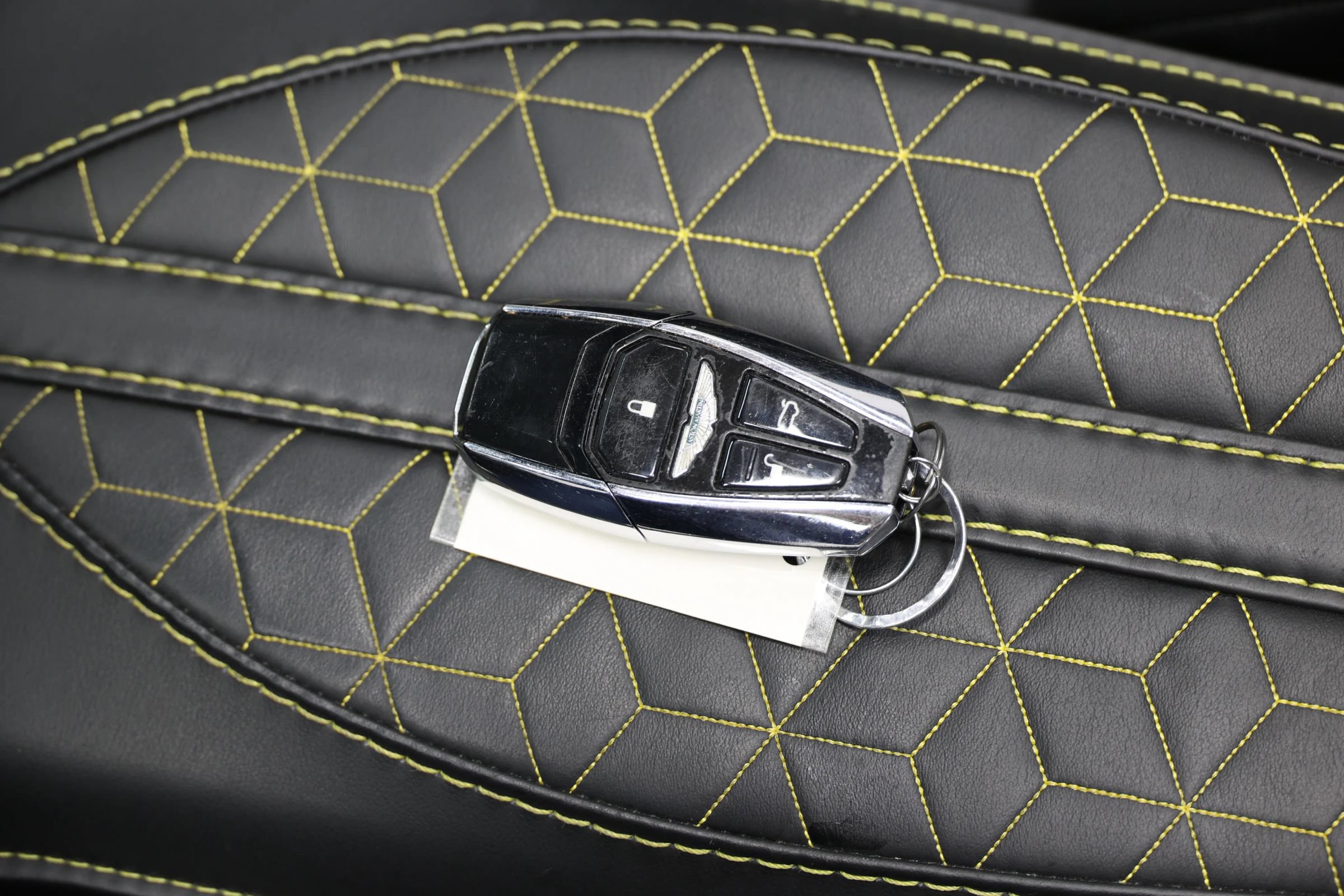 Used 2021 Aston Martin DBS Superleggera Volante RWD image 8