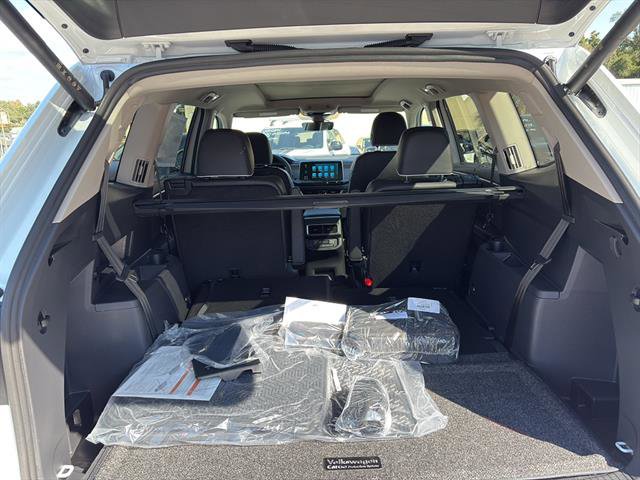 New 2026 Volkswagen Atlas SEL Premium R-Line AWD/4WD image 12