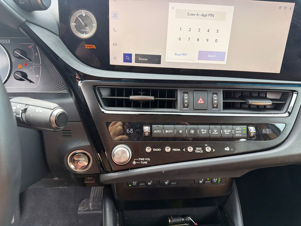 Used 2023 Lexus ES 300h w/ Premium Package FWD image 30
