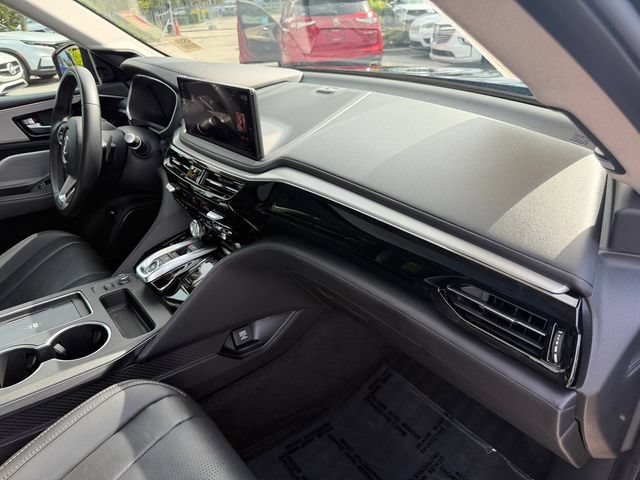 Certified 2025 Acura MDX w/ Technology Package FWD image 22