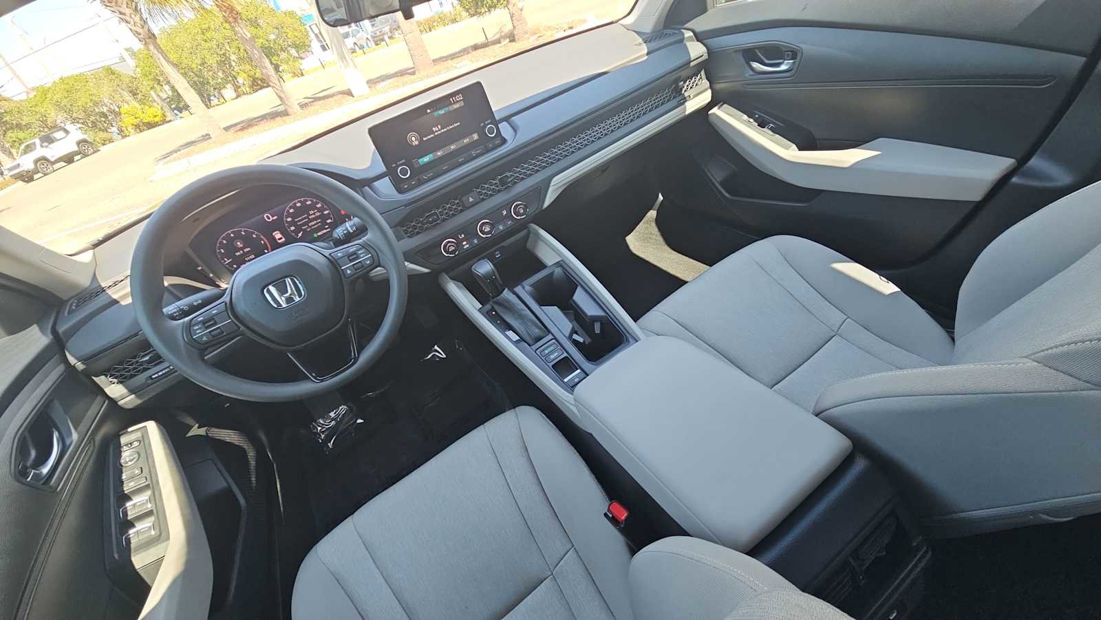 Certified 2025 Honda Accord LX image 21