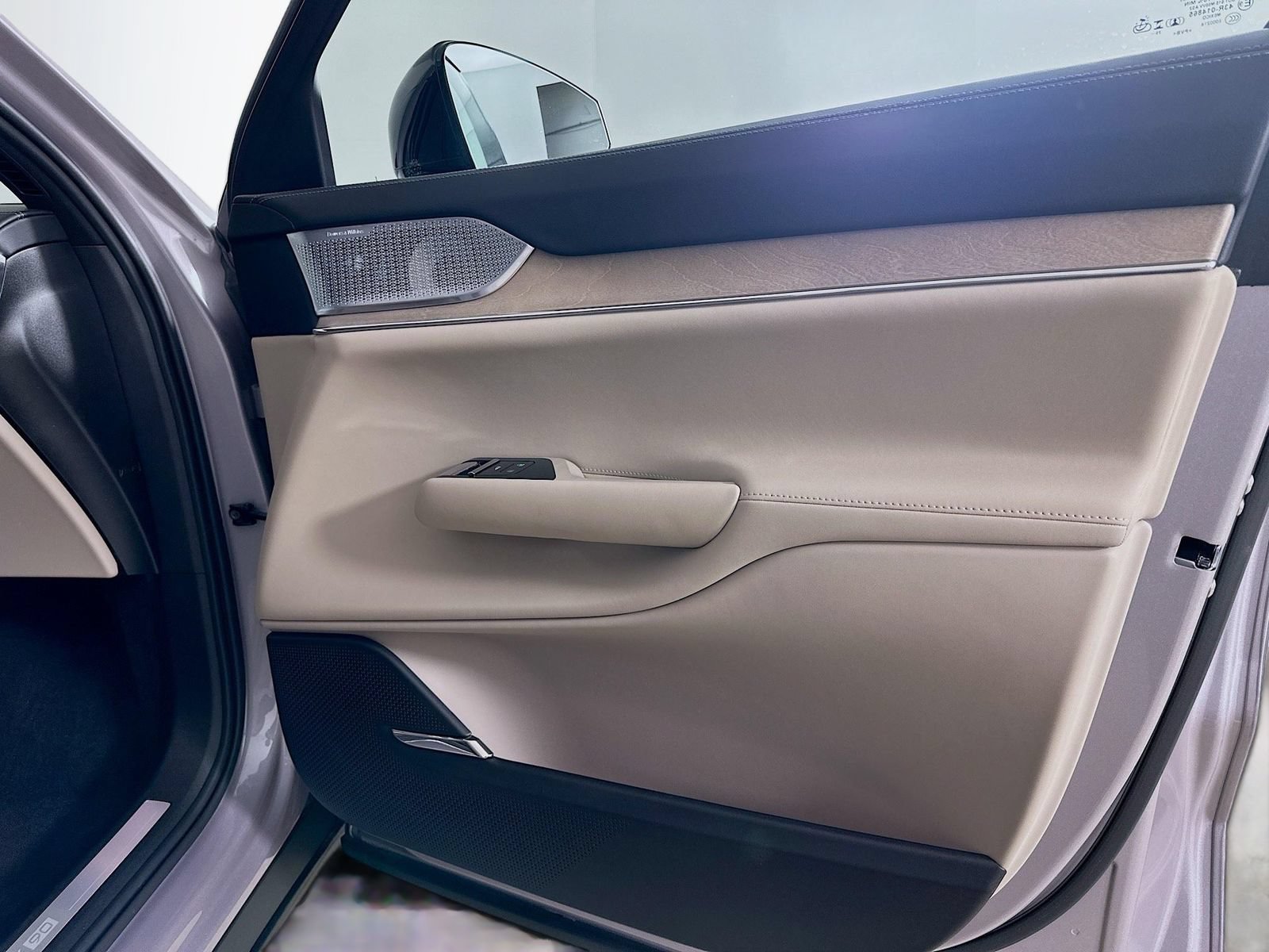 New 2026 Volvo EX90 Ultra AWD/4WD image 44