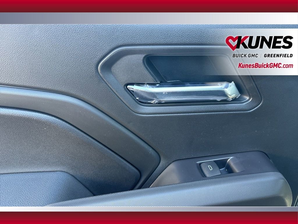 New 2025 GMC Canyon Elevation w/ Convenience Package image 37