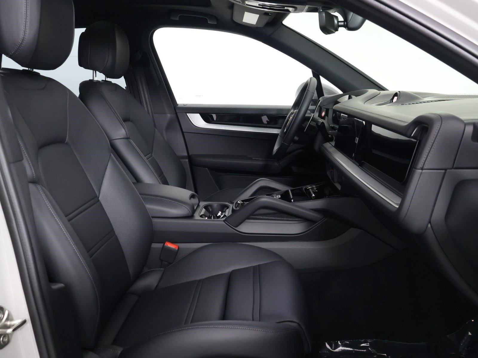 Certified 2026 Porsche Cayenne E-Hybrid AWD/4WD image 31