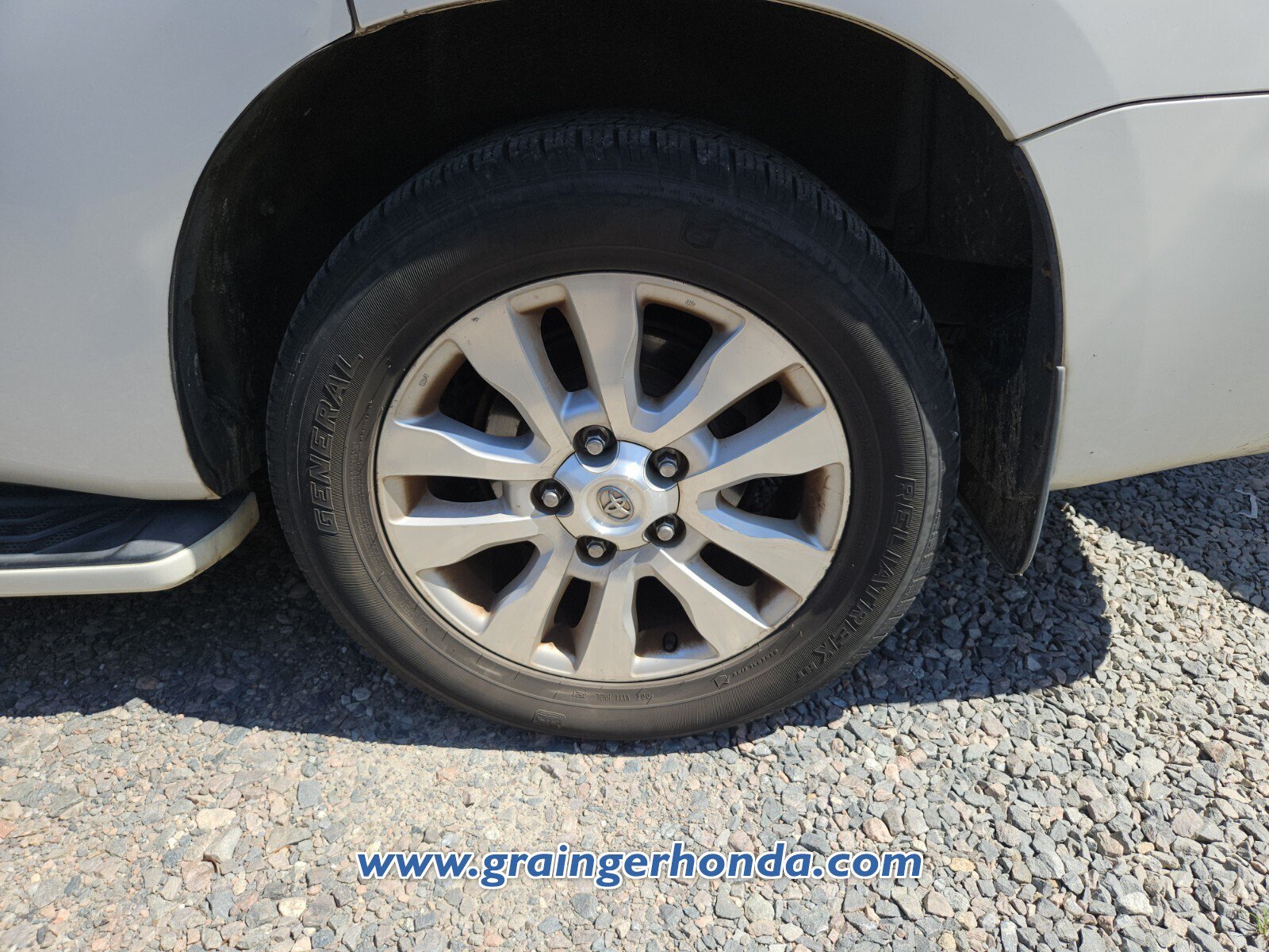 Used 2015 Toyota Sequoia Platinum RWD image 10