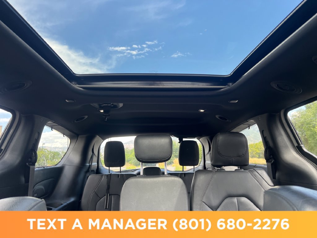 Used 2019 Chrysler Pacifica Touring-L FWD image 26