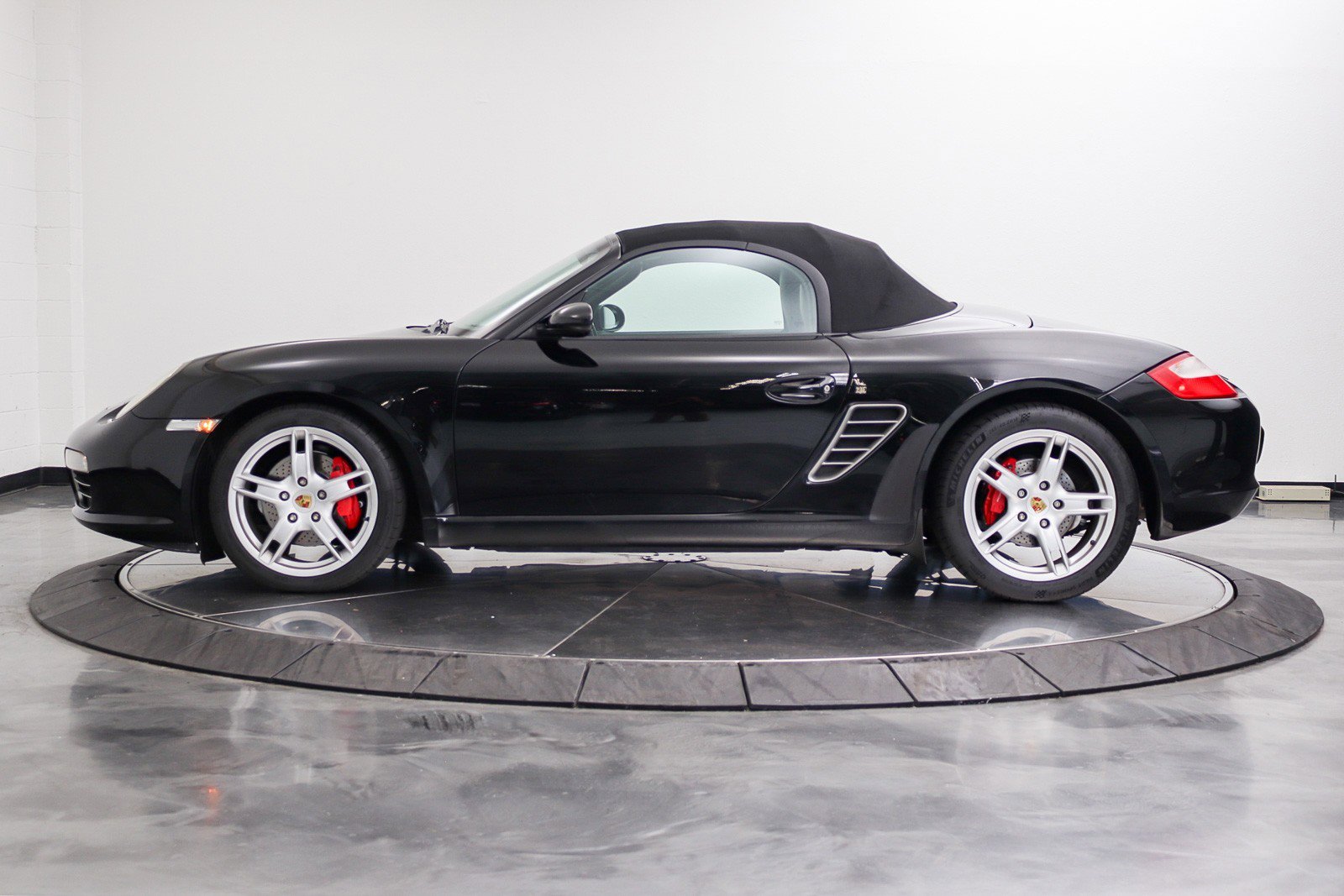 Used 2006 Porsche Boxster S RWD image 3
