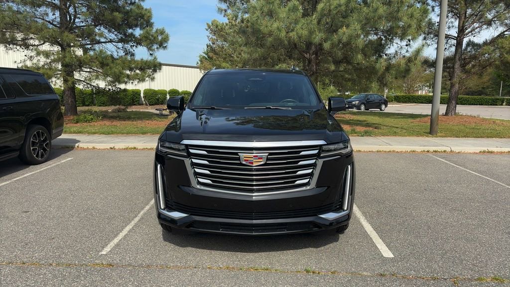 Used 2024 Cadillac Escalade ESV Premium Luxury Platinum image 2