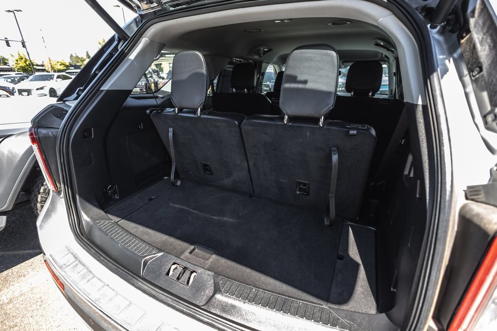 Used 2022 Ford Explorer Limited AWD/4WD image 32