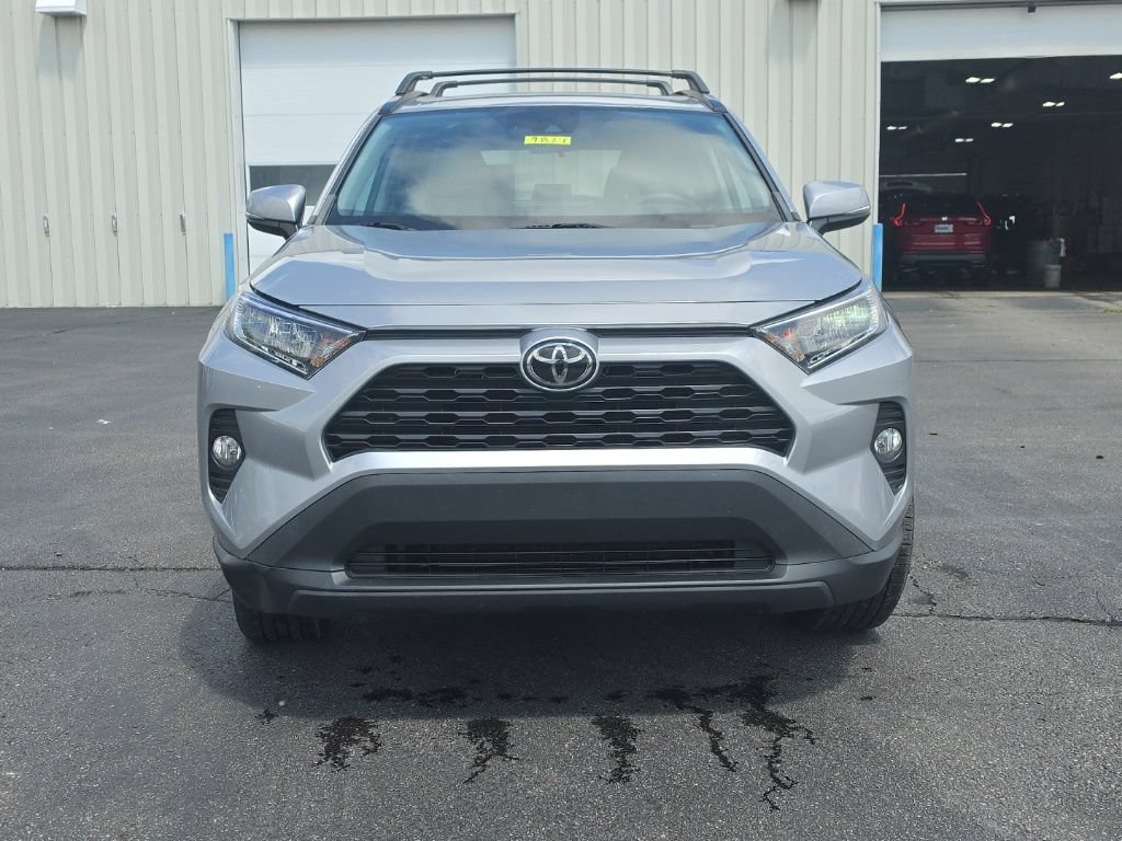 Used 2021 Toyota RAV4 XLE Premium AWD/4WD image 2