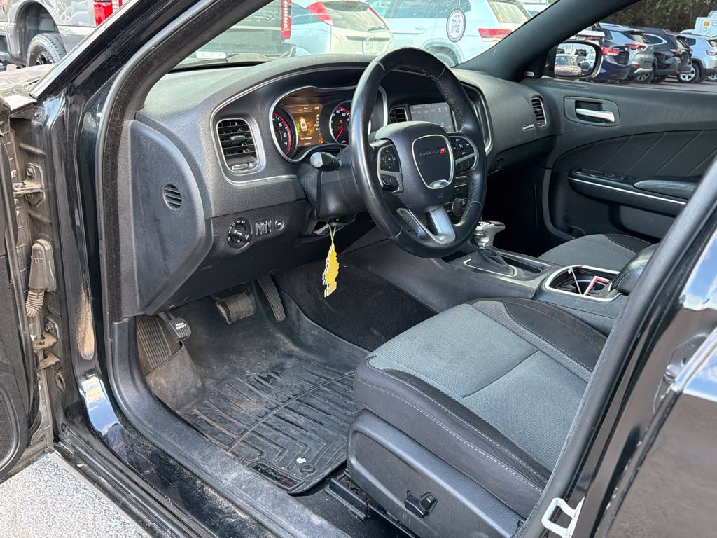 Used 2015 Dodge Charger R/T RWD image 13