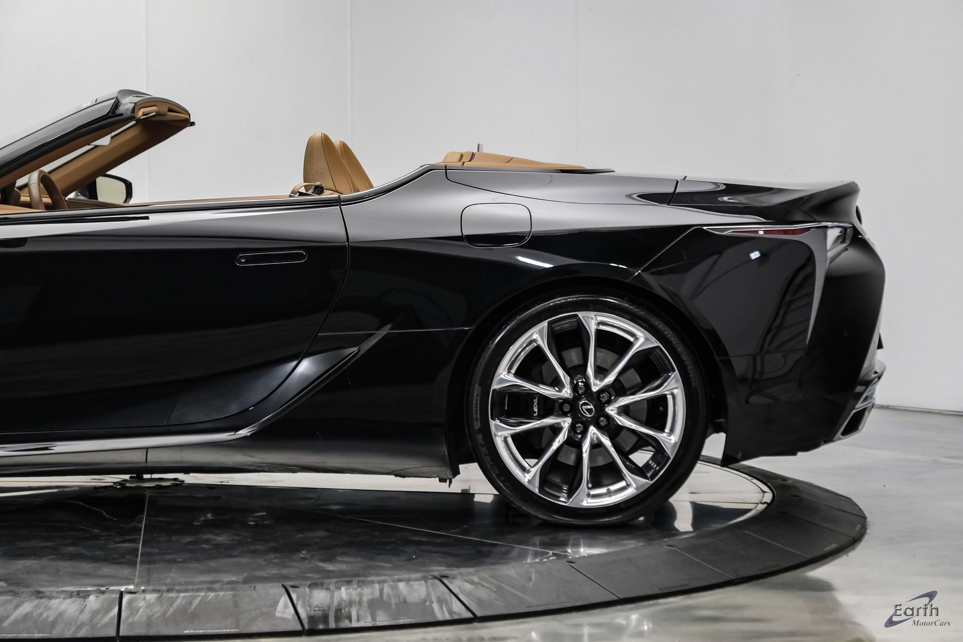 Used 2021 Lexus LC 500 Convertible w/ Touring Package RWD image 12