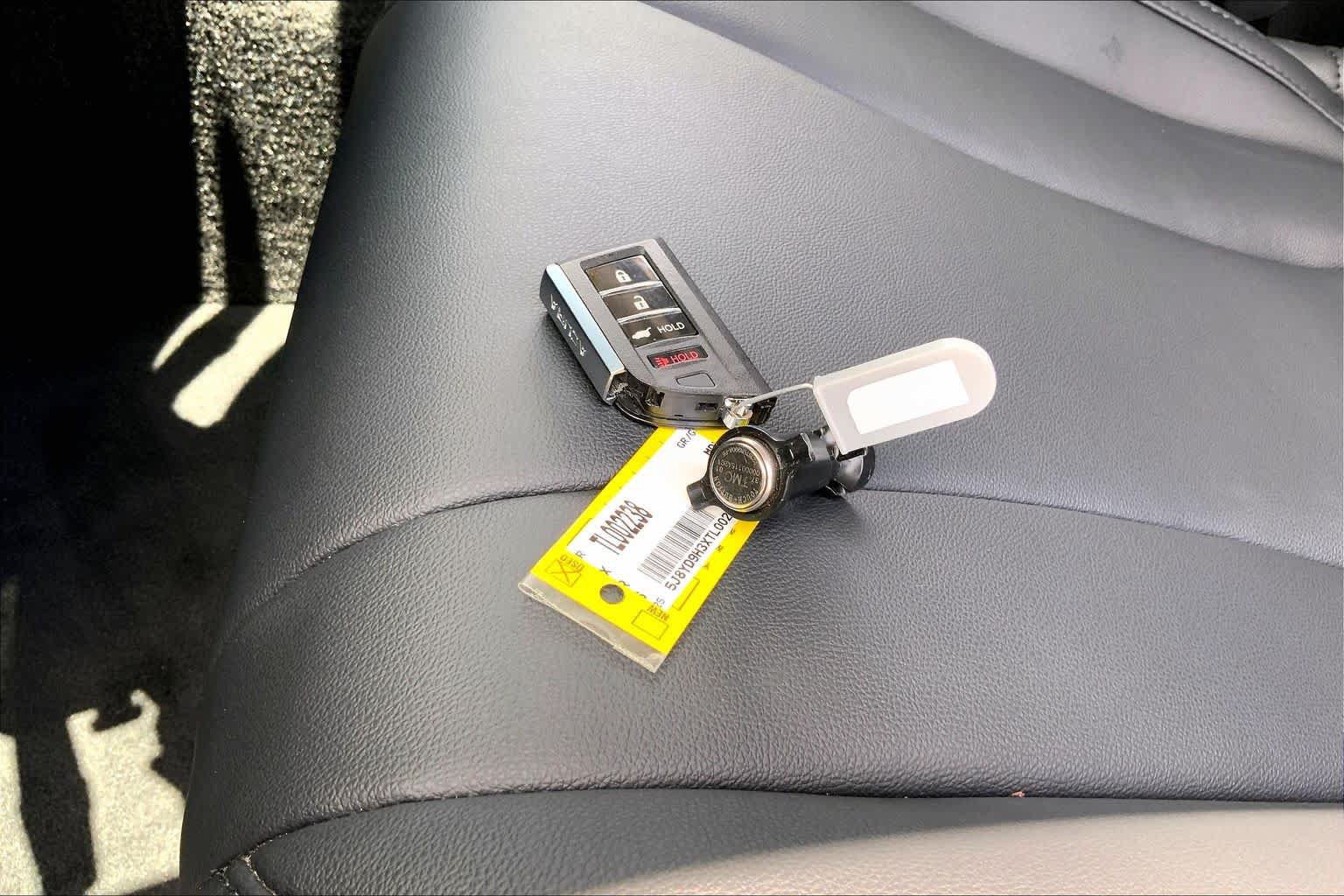 Used 2026 Acura MDX FWD image 14