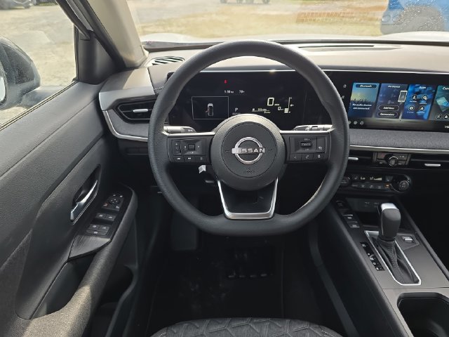 New 2026 Nissan Kicks SV w/ SV Premium Package FWD image 15