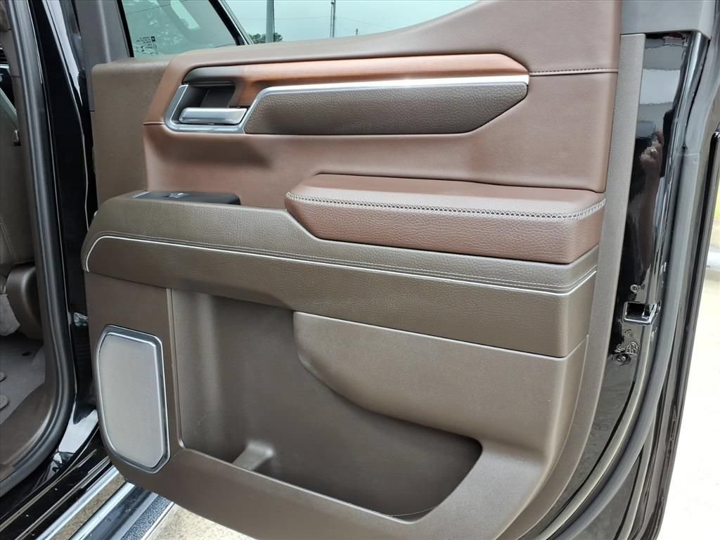 Used 2024 GMC Sierra 1500 Denali AWD/4WD image 15