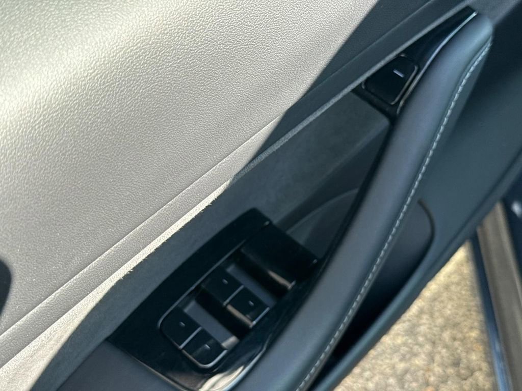 Used 2020 Tesla Model 3 Long Range AWD/4WD image 20