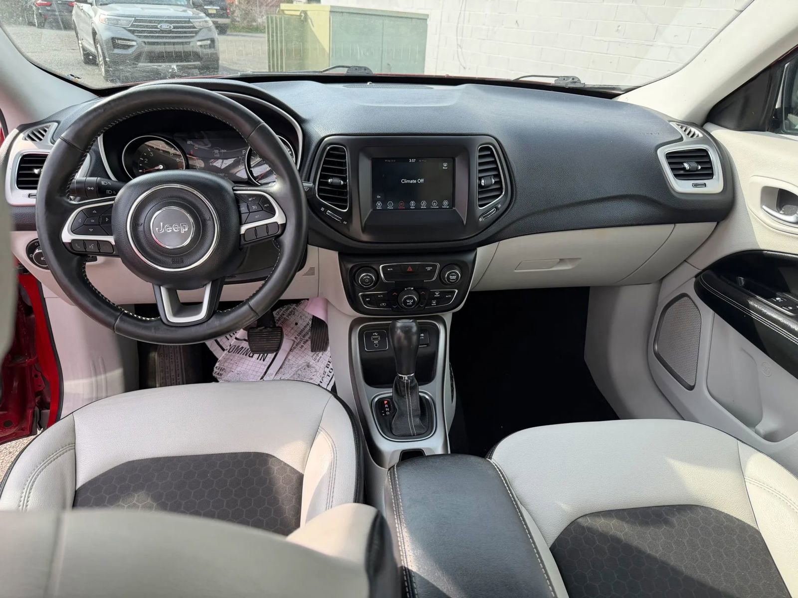 Used 2019 Jeep Compass Latitude w/ Popular Equipment Group image 7