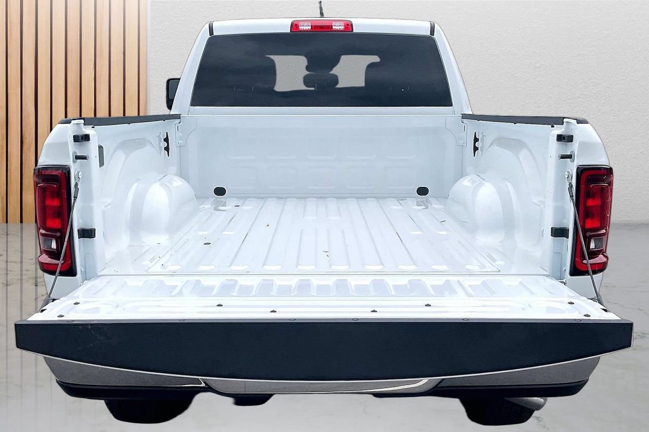 New 2026 RAM 2500 Big Horn AWD/4WD image 23