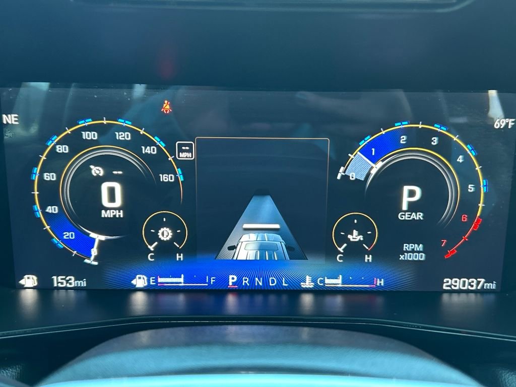 Used 2024 Chevrolet Colorado LT w/ LT Convenience Package II image 11