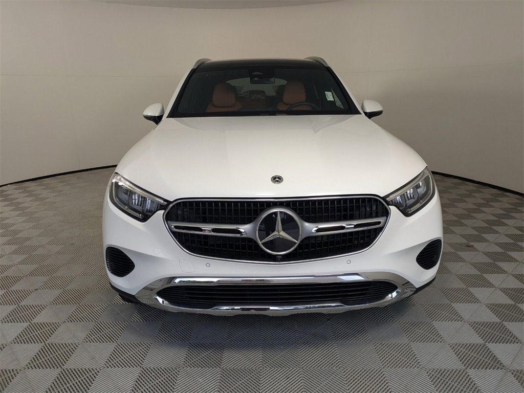 New 2026 Mercedes-Benz GLC 300 image 2