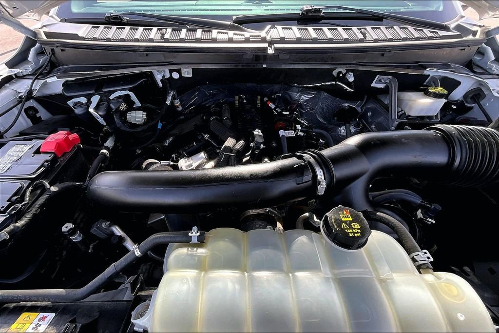 Used 2022 Ford Expedition Limited image 10