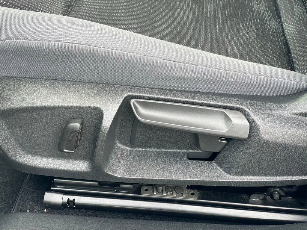 Certified 2022 Volkswagen ID.4 Pro image 14