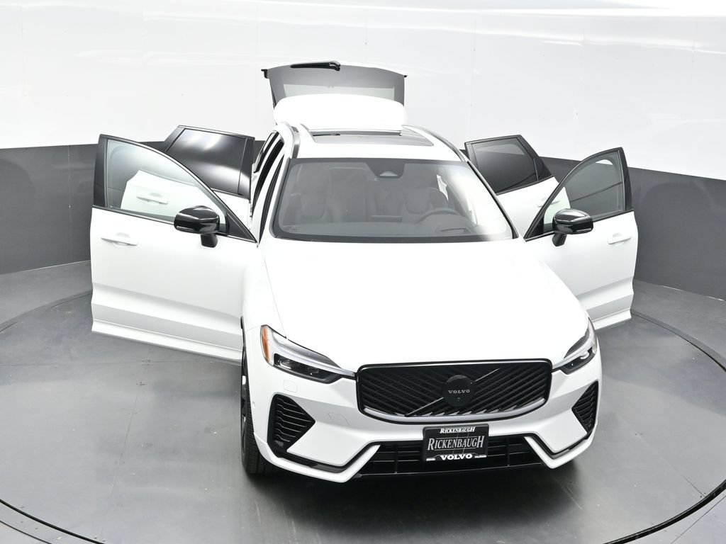 New 2026 Volvo XC60 T8 Ultra w/ Climate Package AWD/4WD image 37