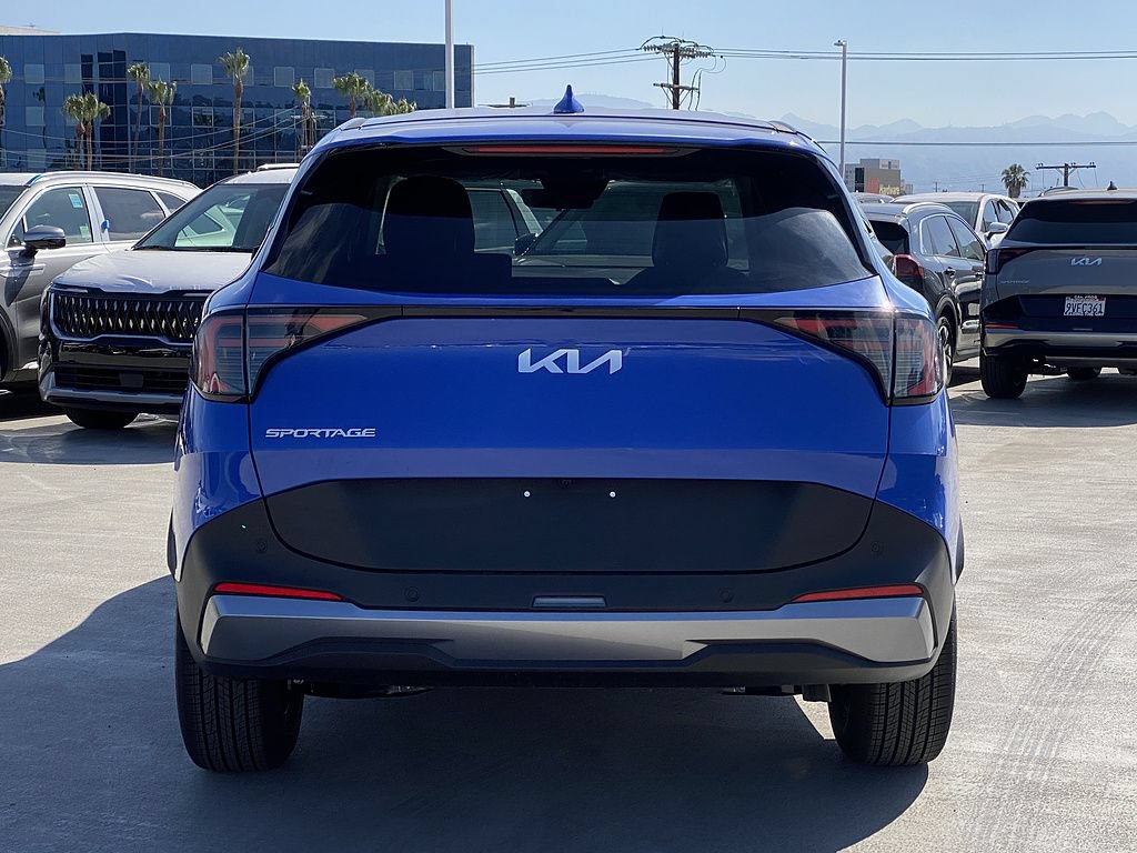 New 2026 Kia Sportage EX w/ EX Panorama Roof Package FWD image 6