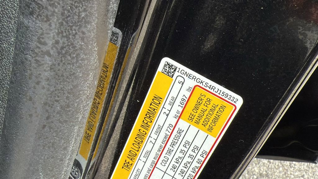 Used 2024 Chevrolet Traverse LT image 35