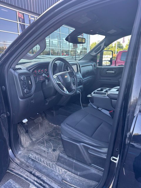 Used 2022 Chevrolet Silverado 2500 Custom w/ Custom Value Package AWD/4WD image 7