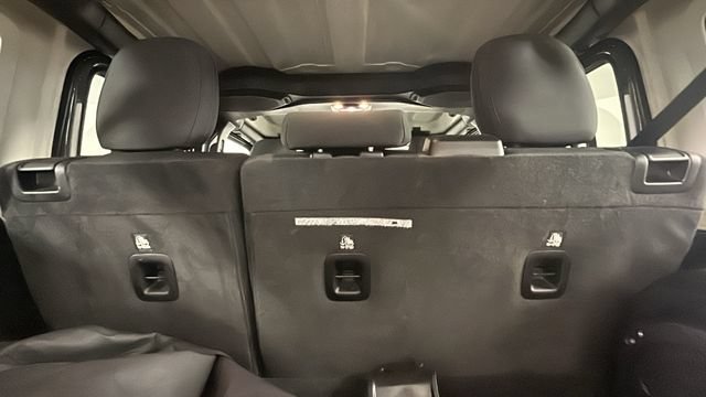 Used 2023 Jeep Wrangler Unlimited w/ Cold Weather Group AWD/4WD image 26