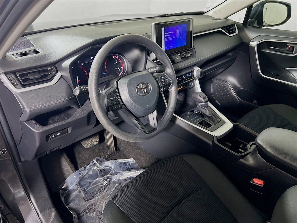 Used 2024 Toyota RAV4 LE image 10