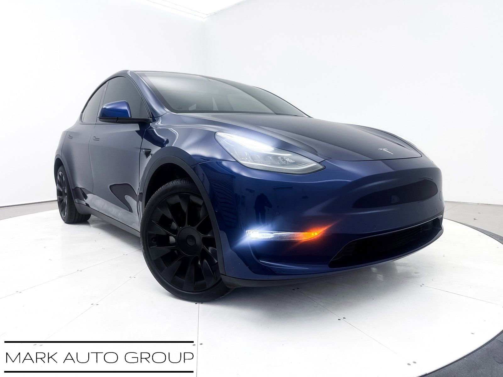 Used 2021 Tesla Model Y Long Range image 2