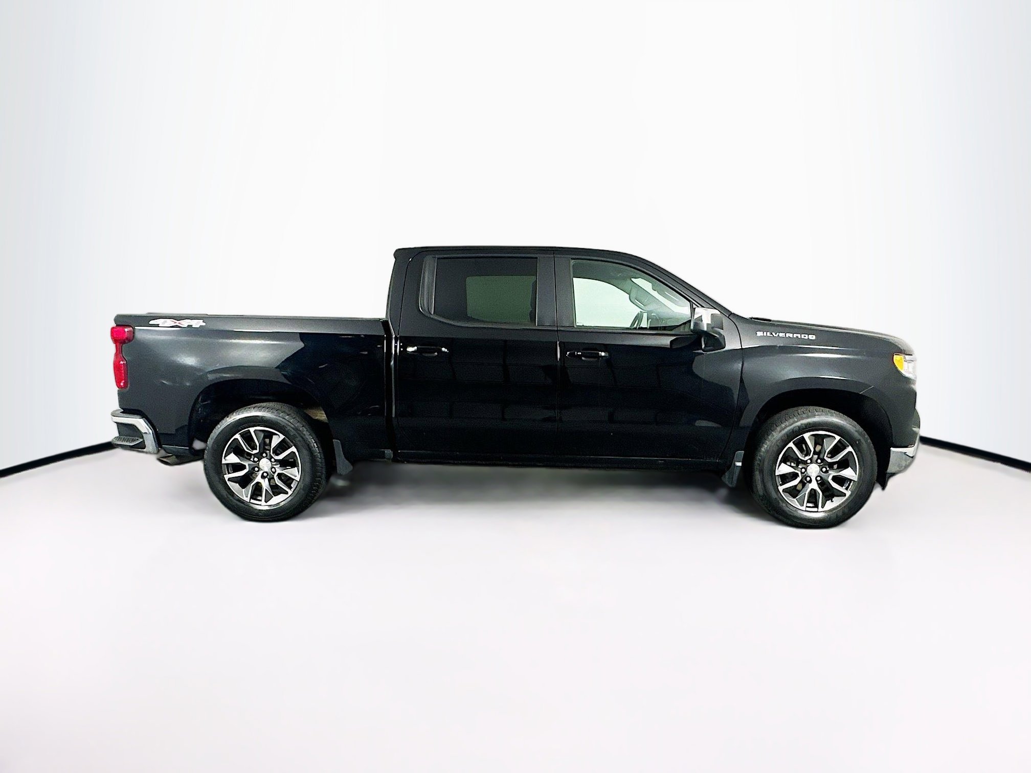 Used 2022 Chevrolet Silverado 1500 LT image 10