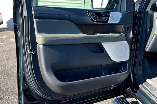 Used 2023 Lincoln Navigator L Black Label image 18